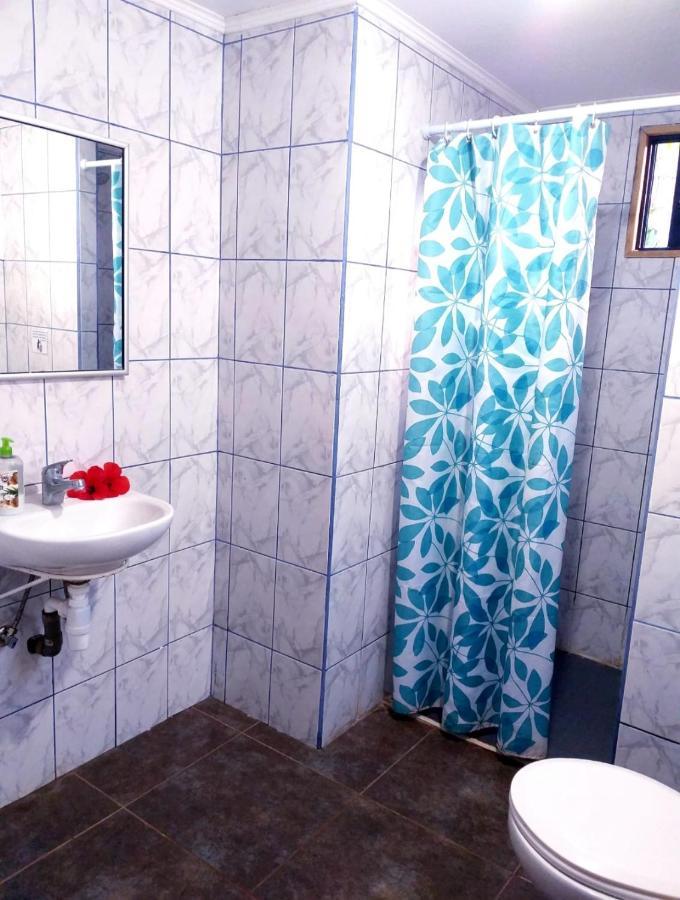 Cabana Ideal Familia 6 A 12 Personas! Hanga Roa Esterno foto